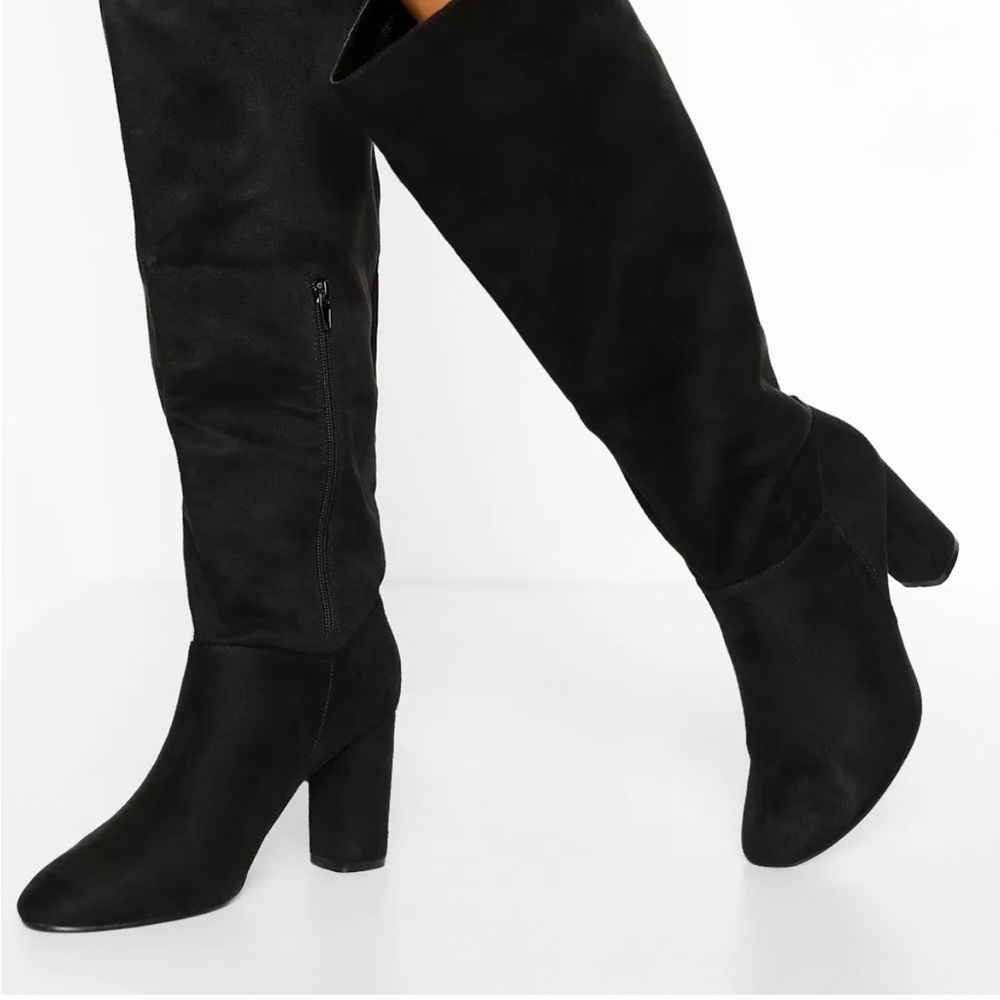 Wide Width Block Heel Knee Hight Boots